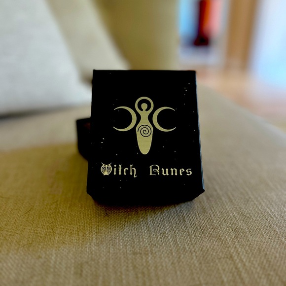 Witch Runes Set - Picture 3 of 6